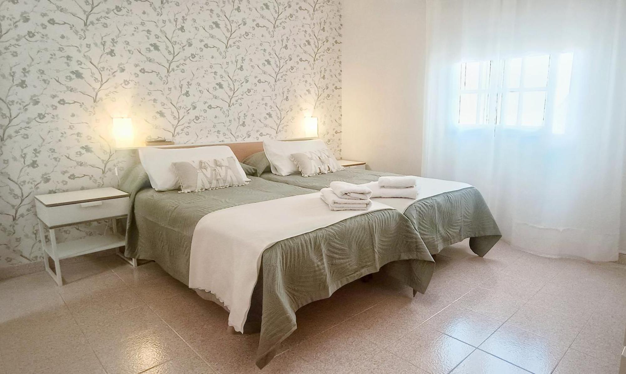 Center Santa Cruz, Alojamiento Centrico Con Gran Terraza, Cocina , Salon Y Banos, Todo Privado Eksteriør billede